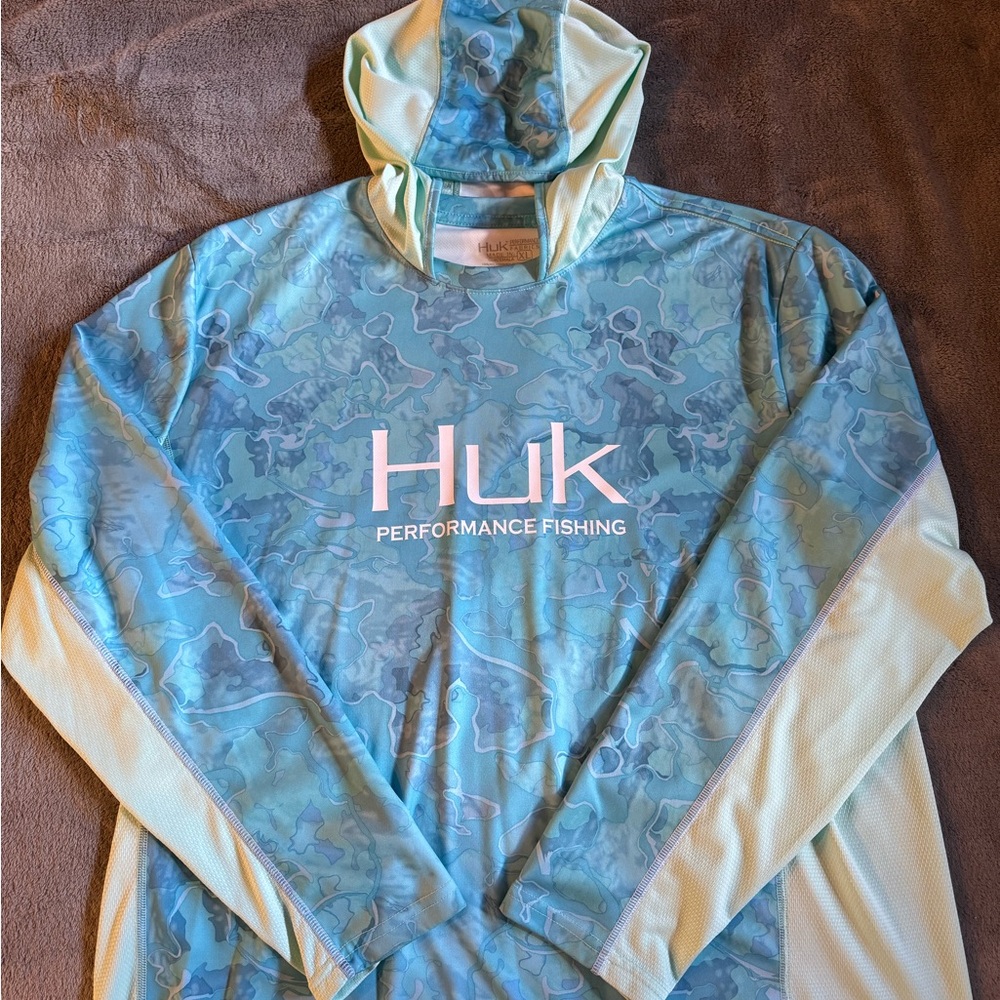 Huk Performance Fishing Men's Blue Camo Hoodie Shirt